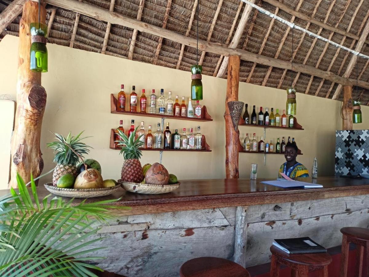 Amber Lodge Pongwe Luaran gambar
