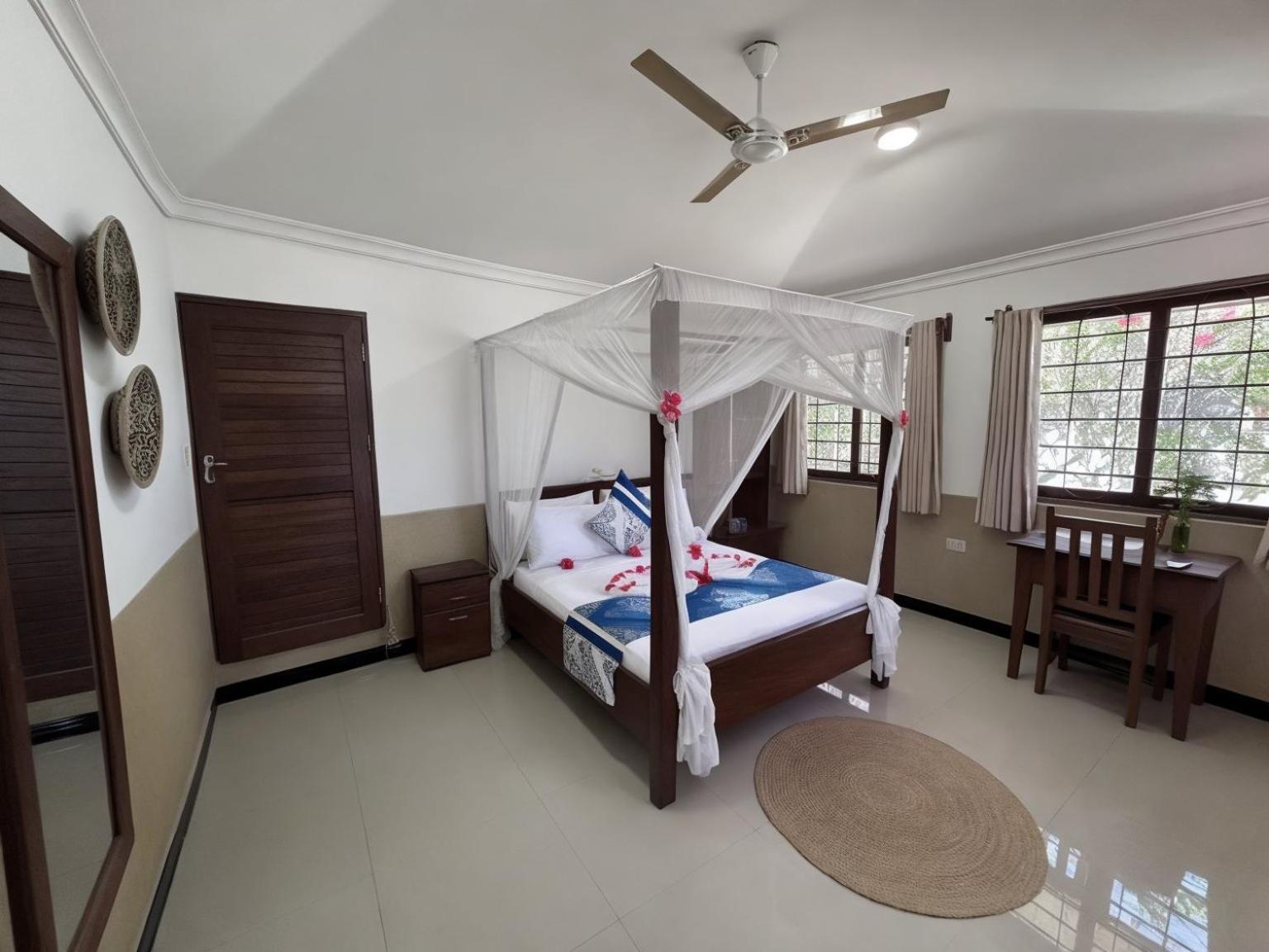 Amber Lodge Pongwe Luaran gambar