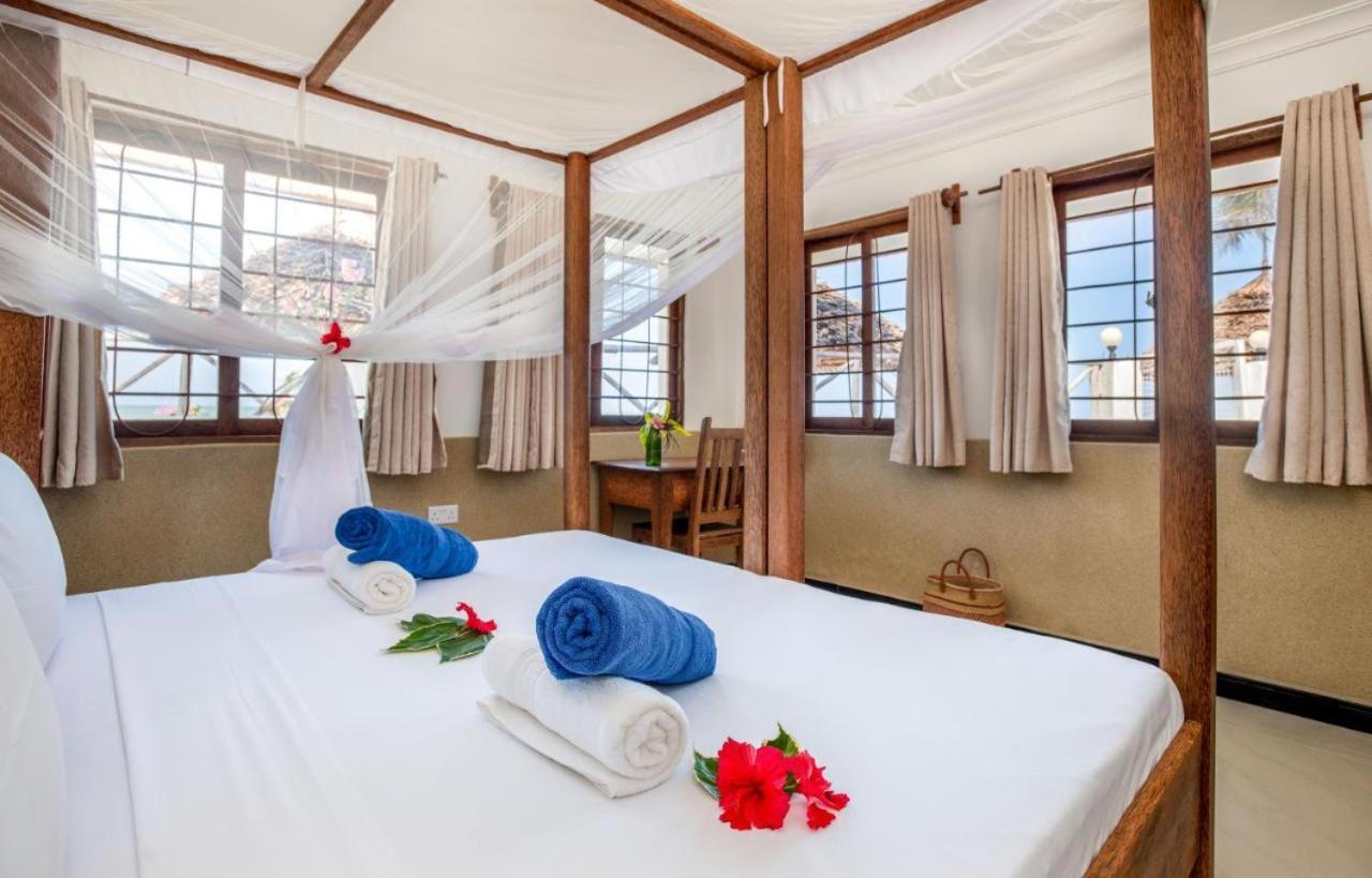 Amber Lodge Pongwe Luaran gambar