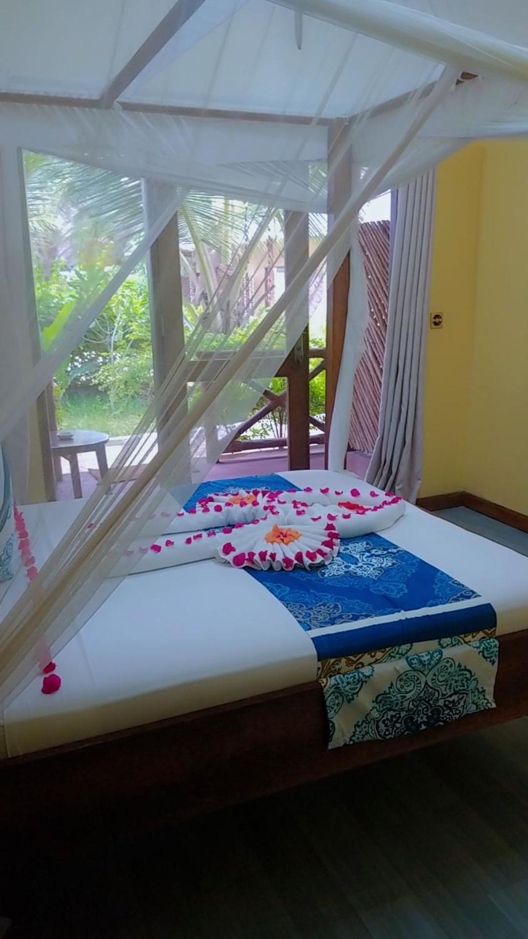 Amber Lodge Pongwe Luaran gambar